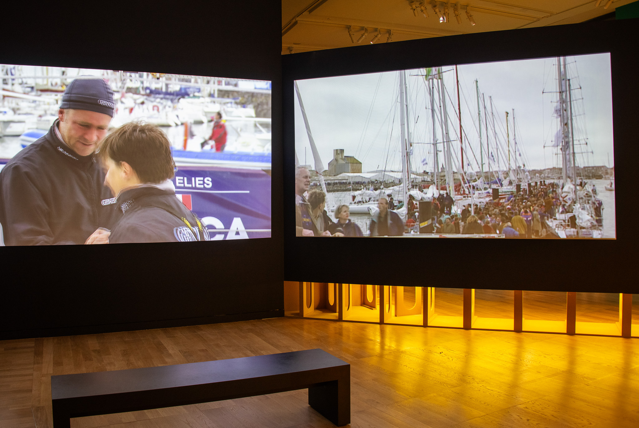 EN SOLITAIRE AUTOUR DU MONDE